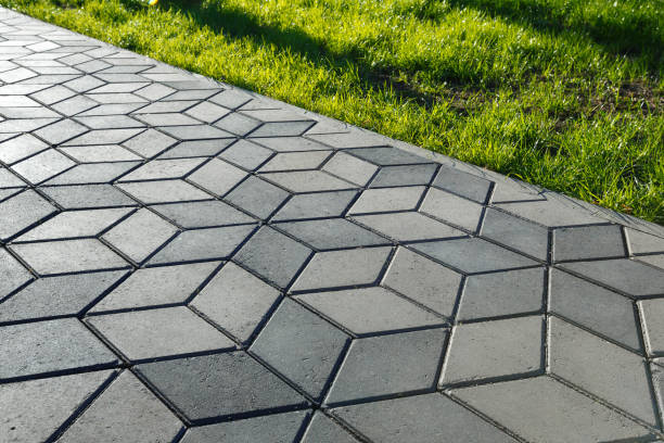 Best Professional Driveway Pavers  in Divernon, IL